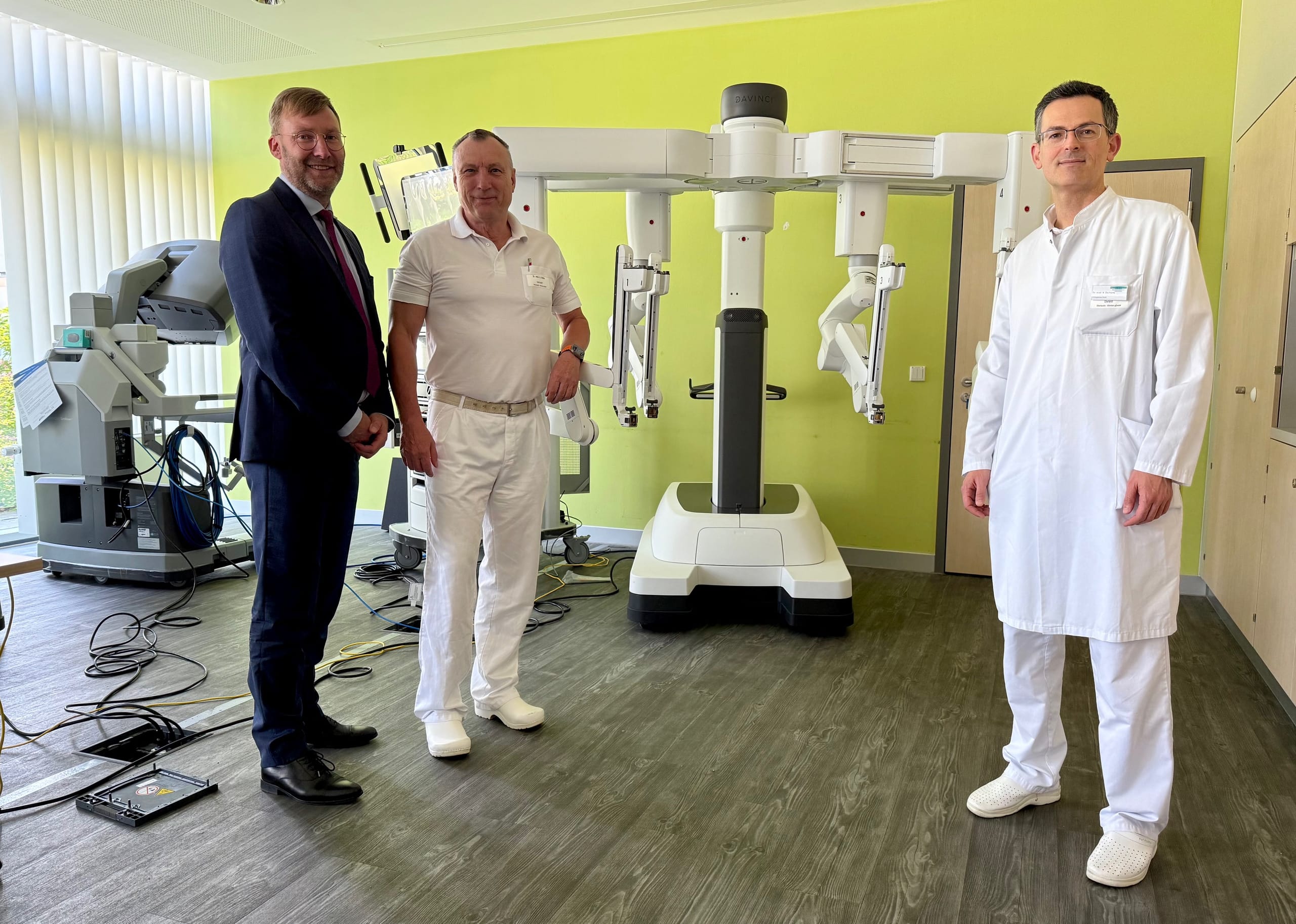 OP-Roboter-da-Vinci-verst-rkt-die-Oberlausitz-Kliniken