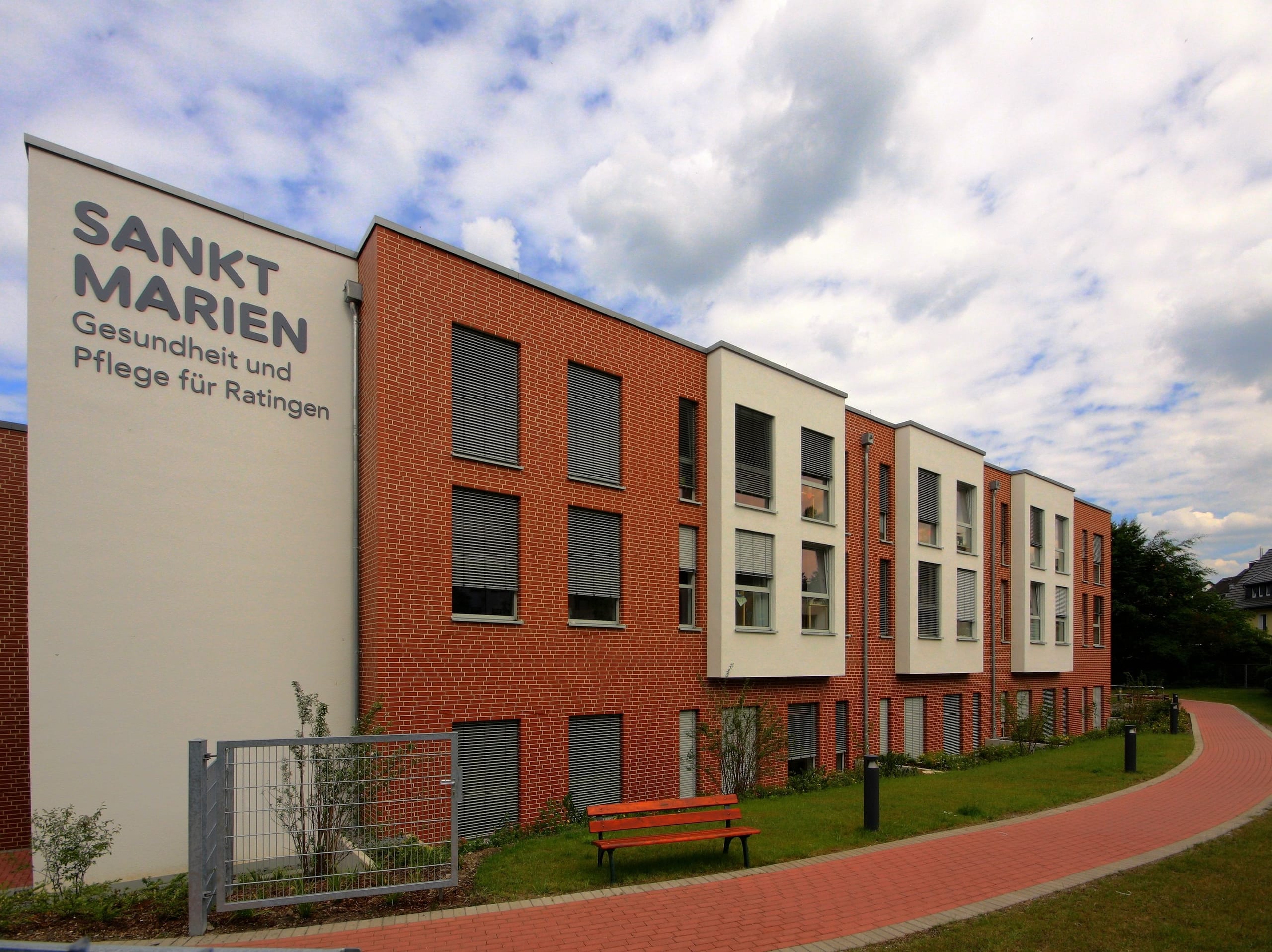 Agaplesion-bernimmt-Senioreneinrichtungen-in-Ratingen